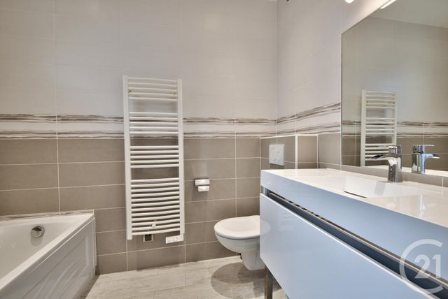 Appartement F3 à louer - 3 pièces - 76,46 m2 - Nice - 06 - PROVENCE-ALPES-COTE-D-AZUR