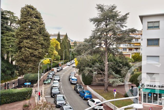 Appartement F3 à louer - 3 pièces - 47,30 m2 - Nice - 06 - PROVENCE-ALPES-COTE-D-AZUR