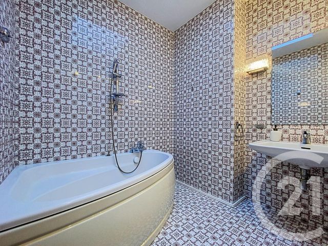 Appartement F6 &agrave; louer - 6 pi&egrave;ces - 187,79 m2 - Nice - 06 - PROVENCE-ALPES-COTE-D-AZUR