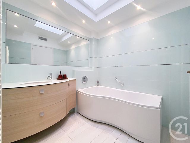 Appartement F6 &agrave; louer - 6 pi&egrave;ces - 187,79 m2 - Nice - 06 - PROVENCE-ALPES-COTE-D-AZUR