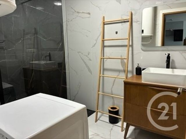 Appartement F3 &agrave; louer - 3 pi&egrave;ces - 59,01 m2 - Nice - 06 - PROVENCE-ALPES-COTE-D-AZUR