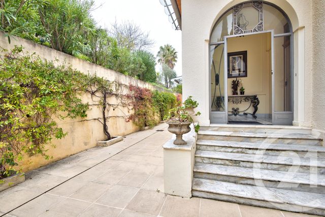 Maison &agrave; vendre - 12 pi&egrave;ces - 587,96 m2 - Grasse - 06 - PROVENCE-ALPES-COTE-D-AZUR
