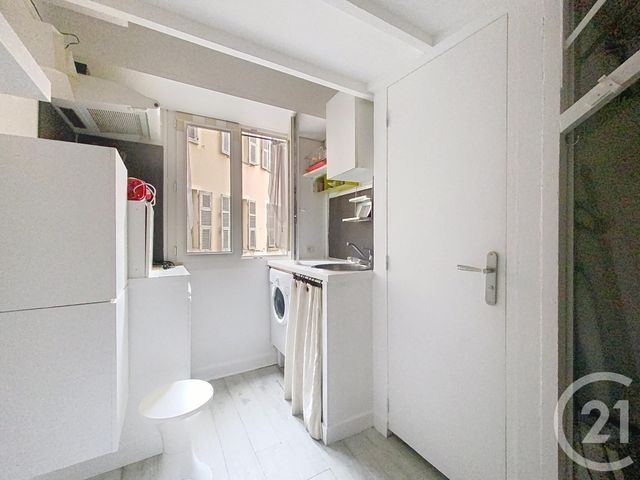  &agrave; louer - 1 pi&egrave;ce - 9 m2 - Nice - 06 - PROVENCE-ALPES-COTE-D-AZUR