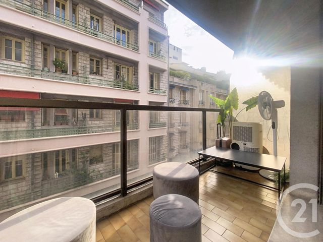 Appartement F1 &agrave; louer - 1 pi&egrave;ce - 26,59 m2 - Nice - 06 - PROVENCE-ALPES-COTE-D-AZUR