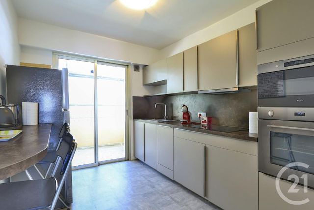 Appartement F2 &agrave; louer - 2 pi&egrave;ces - 60,44 m2 - Villefranche Sur Mer - 06 - PROVENCE-ALPES-COTE-D-AZUR