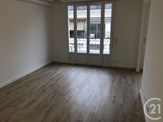 Appartement F2 &agrave; louer - 2 pi&egrave;ces - 35 m2 - Nice - 06 - PROVENCE-ALPES-COTE-D-AZUR