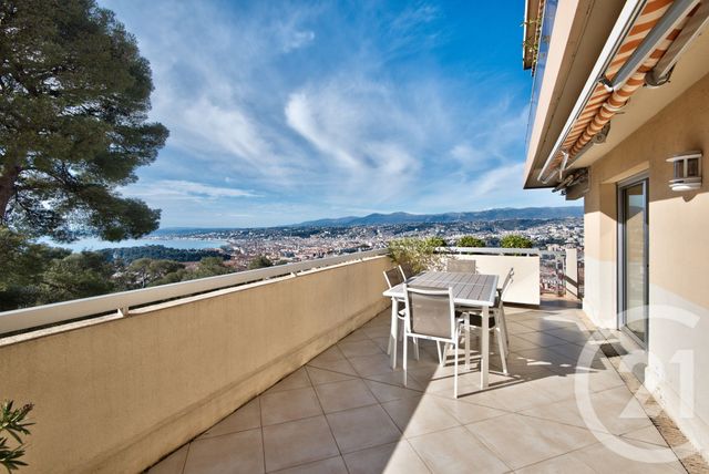 Appartement F4 &agrave; vendre - 4 pi&egrave;ces - 106,37 m2 - Nice - 06 - PROVENCE-ALPES-COTE-D-AZUR
