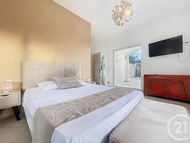 Maison &agrave; louer - 6 pi&egrave;ces - 200,56 m2 - St Laurent Du Var - 06 - PROVENCE-ALPES-COTE-D-AZUR