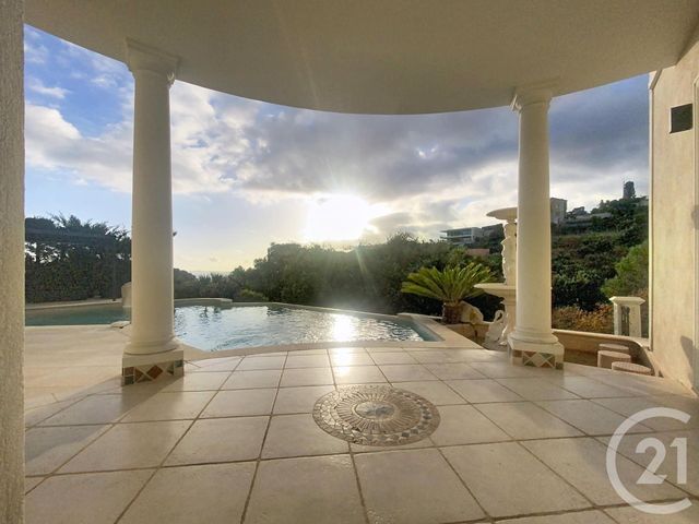 Maison &agrave; louer - 6 pi&egrave;ces - 200,56 m2 - St Laurent Du Var - 06 - PROVENCE-ALPES-COTE-D-AZUR