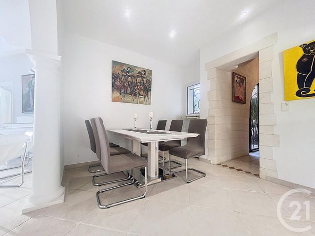 Maison &agrave; louer - 6 pi&egrave;ces - 200,56 m2 - St Laurent Du Var - 06 - PROVENCE-ALPES-COTE-D-AZUR