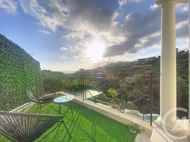 Maison &agrave; louer - 6 pi&egrave;ces - 200,56 m2 - St Laurent Du Var - 06 - PROVENCE-ALPES-COTE-D-AZUR