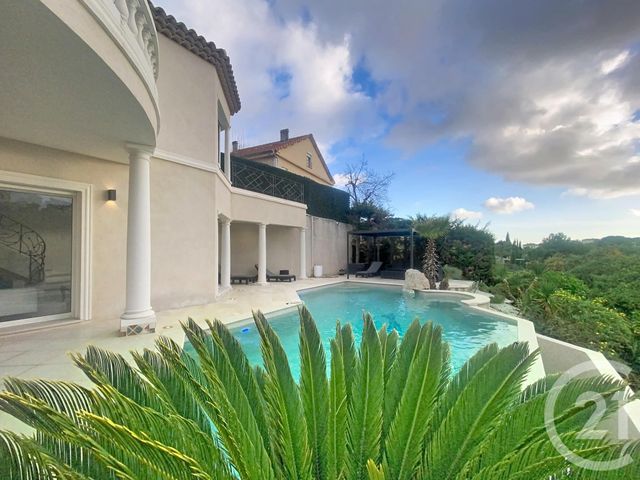 Maison &agrave; louer - 6 pi&egrave;ces - 200,56 m2 - St Laurent Du Var - 06 - PROVENCE-ALPES-COTE-D-AZUR