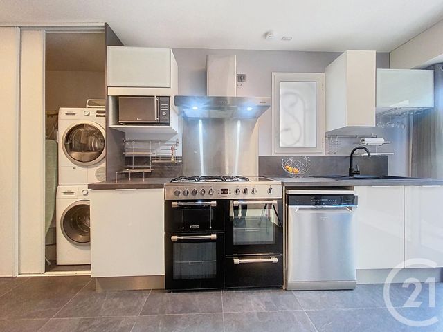 Maison &agrave; louer - 6 pi&egrave;ces - 200,56 m2 - St Laurent Du Var - 06 - PROVENCE-ALPES-COTE-D-AZUR