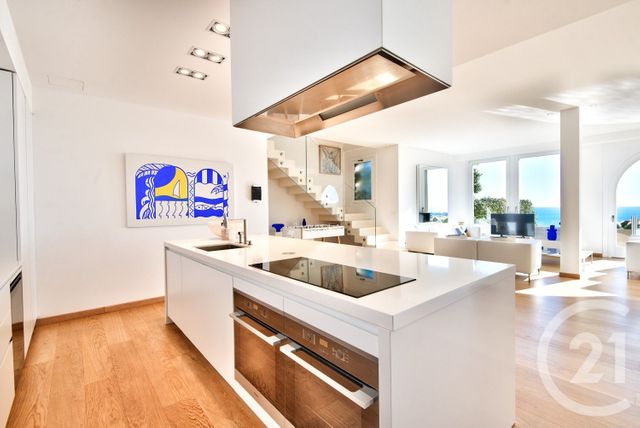 Maison &agrave; louer - 5 pi&egrave;ces - 175 m2 - Beaulieu Sur Mer - 06 - PROVENCE-ALPES-COTE-D-AZUR