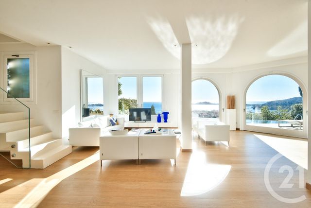 Maison &agrave; louer - 5 pi&egrave;ces - 175 m2 - Beaulieu Sur Mer - 06 - PROVENCE-ALPES-COTE-D-AZUR