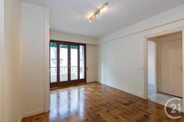 Appartement F1 à louer NICE