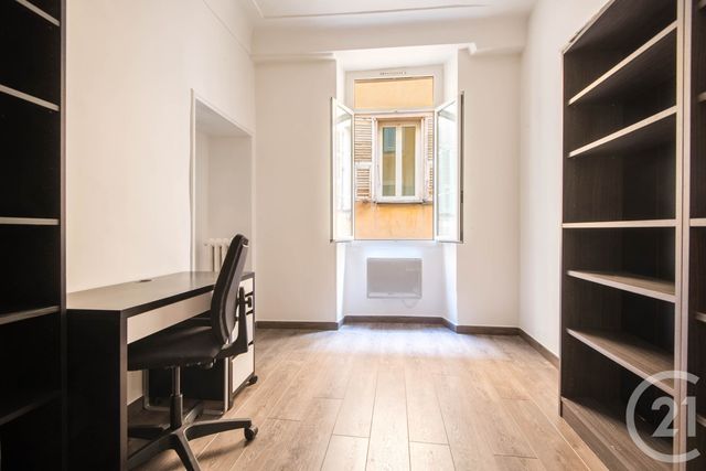 Appartement F4 &agrave; louer - 4 pi&egrave;ces - 88,44 m2 - Nice - 06 - PROVENCE-ALPES-COTE-D-AZUR