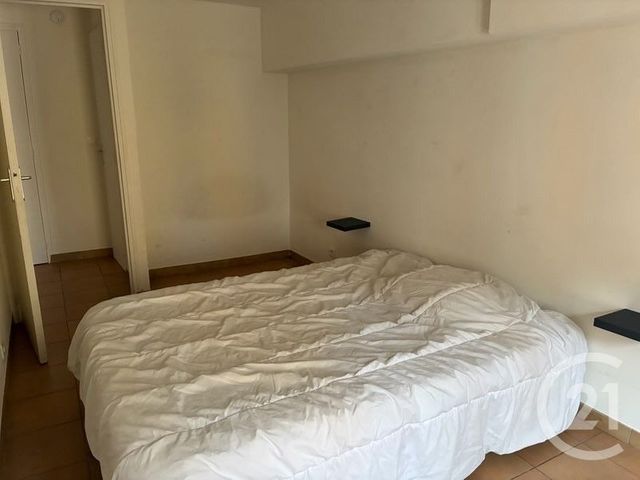 Appartement F3 &agrave; louer - 3 pi&egrave;ces - 56,02 m2 - Grasse - 06 - PROVENCE-ALPES-COTE-D-AZUR