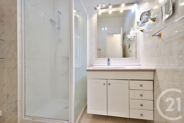 Appartement F3 &agrave; vendre - 3 pi&egrave;ces - 69,68 m2 - Nice - 06 - PROVENCE-ALPES-COTE-D-AZUR