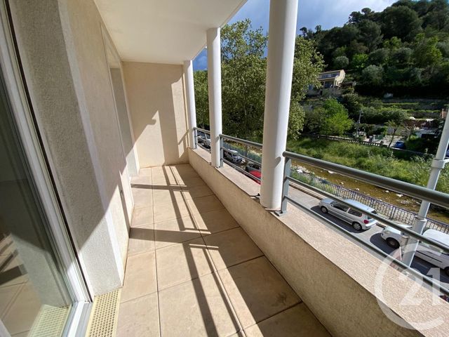 Appartement T3 &agrave; louer - 3 pi&egrave;ces - 61,84 m2 - St Andre De La Roche - 06 - PROVENCE-ALPES-COTE-D-AZUR
