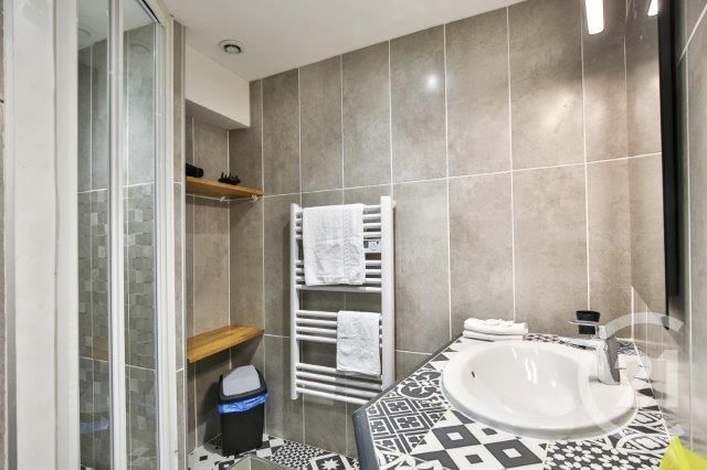 Appartement F3 &agrave; louer - 3 pi&egrave;ces - 48,70 m2 - Nice - 06 - PROVENCE-ALPES-COTE-D-AZUR