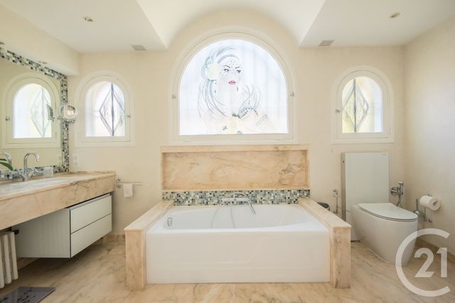 Maison &agrave; louer - 9 pi&egrave;ces - 254 m2 - St Jean Cap Ferrat - 06 - PROVENCE-ALPES-COTE-D-AZUR