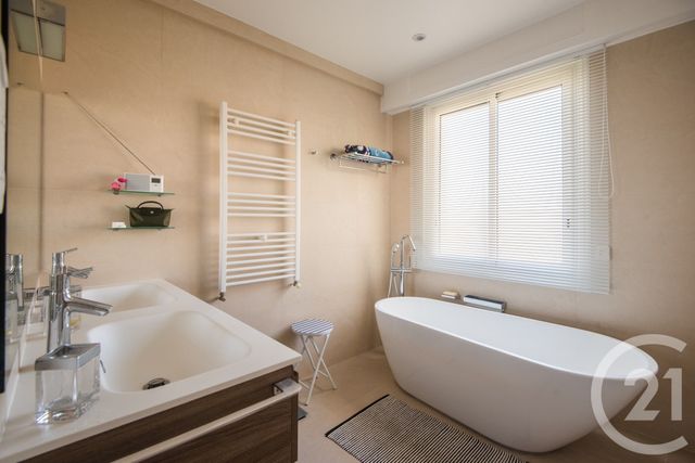 Appartement F3 &agrave; vendre - 3 pi&egrave;ces - 99,15 m2 - Nice - 06 - PROVENCE-ALPES-COTE-D-AZUR