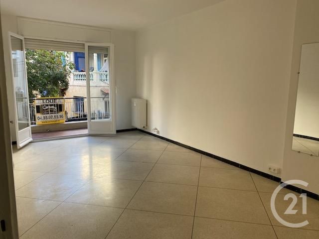 Appartement F1 &agrave; louer - 1 pi&egrave;ce - 32 m2 - Nice - 06 - PROVENCE-ALPES-COTE-D-AZUR