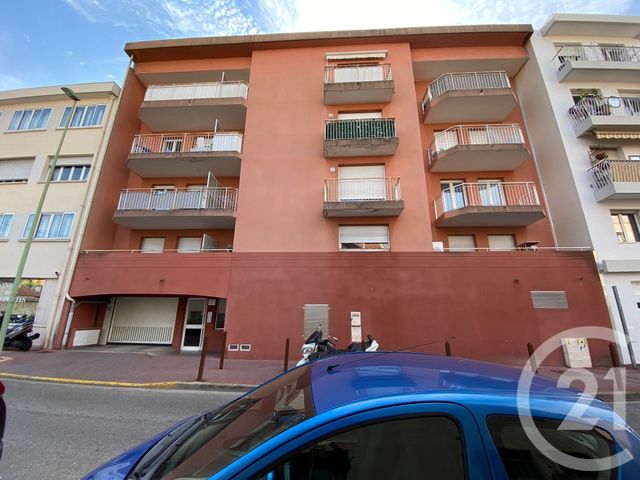 Parking &agrave; louer - 12 m2 - Le Cannet - 06 - PROVENCE-ALPES-COTE-D-AZUR