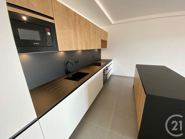 Appartement F3 &agrave; louer - 3 pi&egrave;ces - 78 m2 - Nice - 06 - PROVENCE-ALPES-COTE-D-AZUR