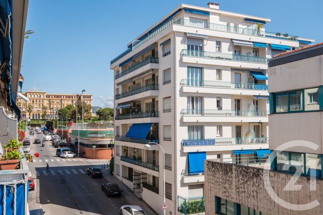 Appartement F4 &agrave; vendre - 4 pi&egrave;ces - 100,05 m2 - Nice - 06 - PROVENCE-ALPES-COTE-D-AZUR