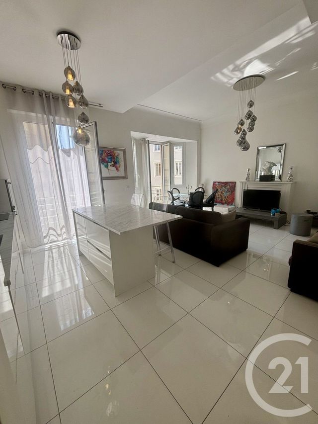 Appartement F3 &agrave; louer - 3 pi&egrave;ces - 73,92 m2 - Nice - 06 - PROVENCE-ALPES-COTE-D-AZUR