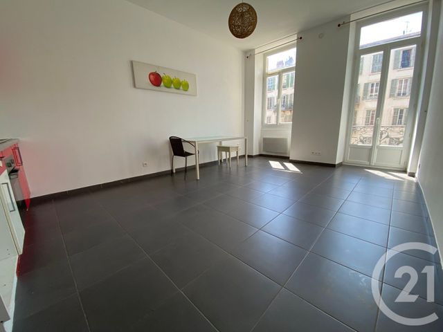 Appartement F2 à louer NICE