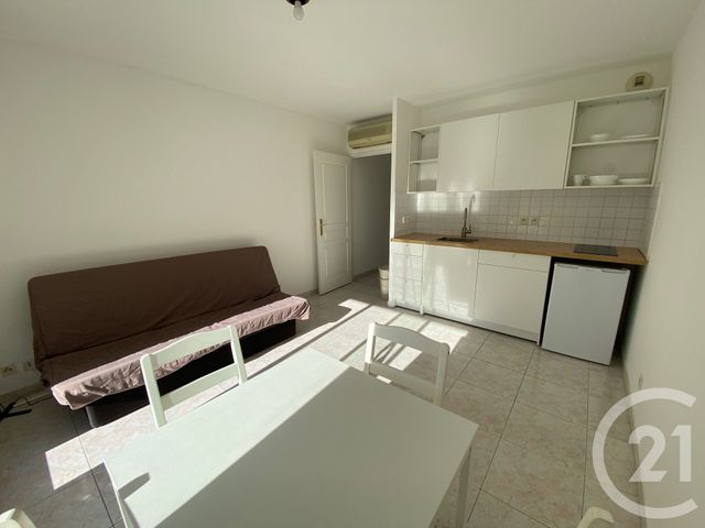 Appartement F2 &agrave; louer - 2 pi&egrave;ces - 29,40 m2 - Nice - 06 - PROVENCE-ALPES-COTE-D-AZUR