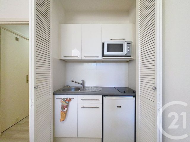 Appartement Studio &agrave; louer - 1 pi&egrave;ce - 18,12 m2 - Nice - 06 - PROVENCE-ALPES-COTE-D-AZUR