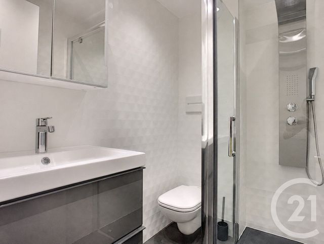 Appartement F3 &agrave; louer - 3 pi&egrave;ces - 86 m2 - Nice - 06 - PROVENCE-ALPES-COTE-D-AZUR