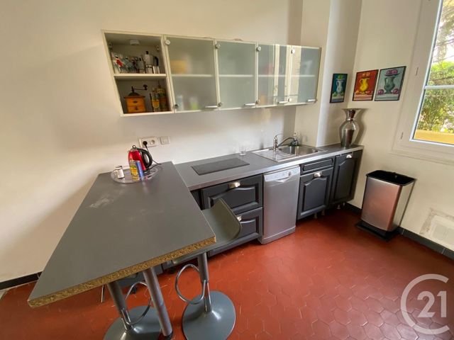 Appartement F3 &agrave; louer - 3 pi&egrave;ces - 81,20 m2 - Nice - 06 - PROVENCE-ALPES-COTE-D-AZUR