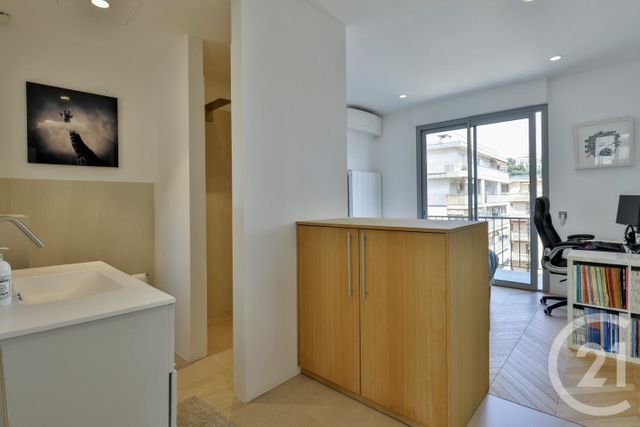 Appartement F3 &agrave; louer - 3 pi&egrave;ces - 124,09 m2 - Nice - 06 - PROVENCE-ALPES-COTE-D-AZUR