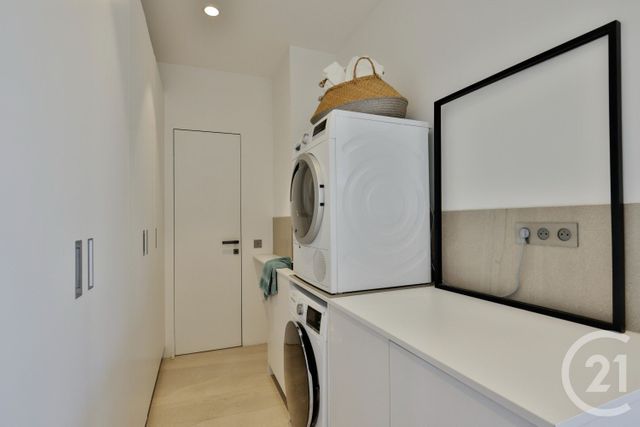 Appartement F3 &agrave; louer - 3 pi&egrave;ces - 124,09 m2 - Nice - 06 - PROVENCE-ALPES-COTE-D-AZUR