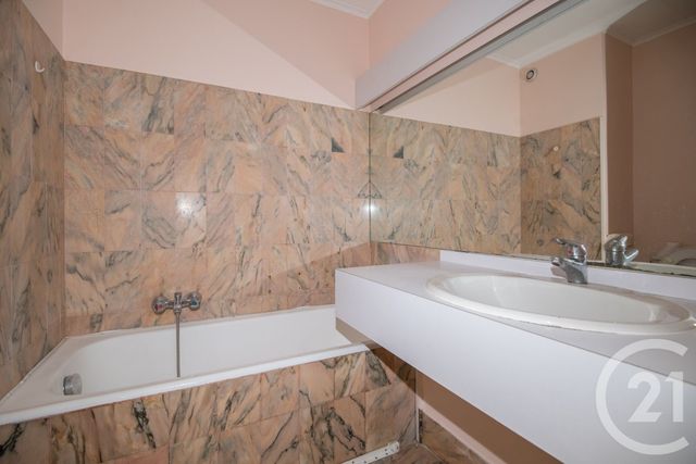 Appartement F4 &agrave; vendre - 4 pi&egrave;ces - 96,86 m2 - Nice - 06 - PROVENCE-ALPES-COTE-D-AZUR