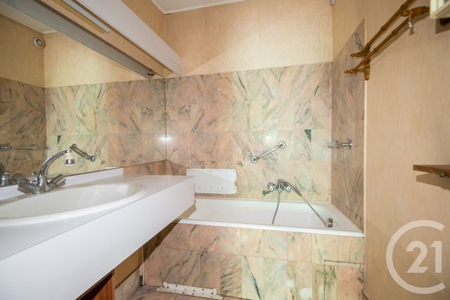Appartement F4 &agrave; vendre - 4 pi&egrave;ces - 96,86 m2 - Nice - 06 - PROVENCE-ALPES-COTE-D-AZUR