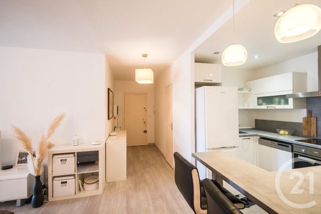 Appartement F4 &agrave; vendre - 4 pi&egrave;ces - 81,01 m2 - Nice - 06 - PROVENCE-ALPES-COTE-D-AZUR