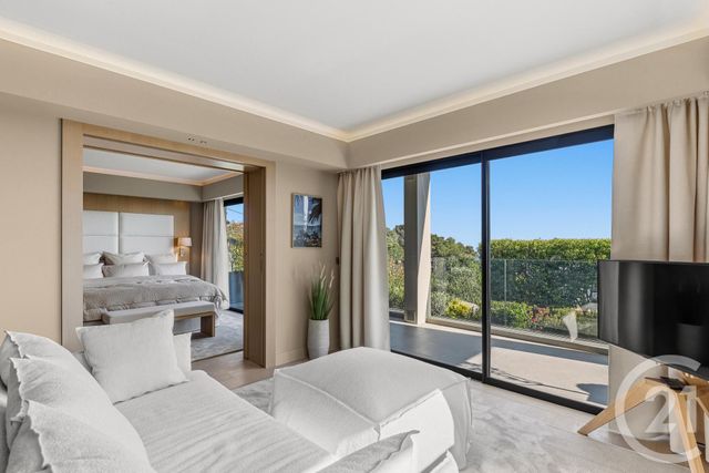 Maison &agrave; louer - 7 pi&egrave;ces - 336 m2 - Villefranche Sur Mer - 06 - PROVENCE-ALPES-COTE-D-AZUR
