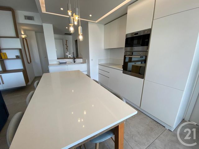 Appartement F2 &agrave; louer - 2 pi&egrave;ces - 56,27 m2 - Nice - 06 - PROVENCE-ALPES-COTE-D-AZUR