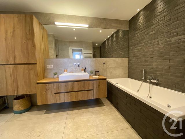 Appartement F2 &agrave; louer - 2 pi&egrave;ces - 56,27 m2 - Nice - 06 - PROVENCE-ALPES-COTE-D-AZUR