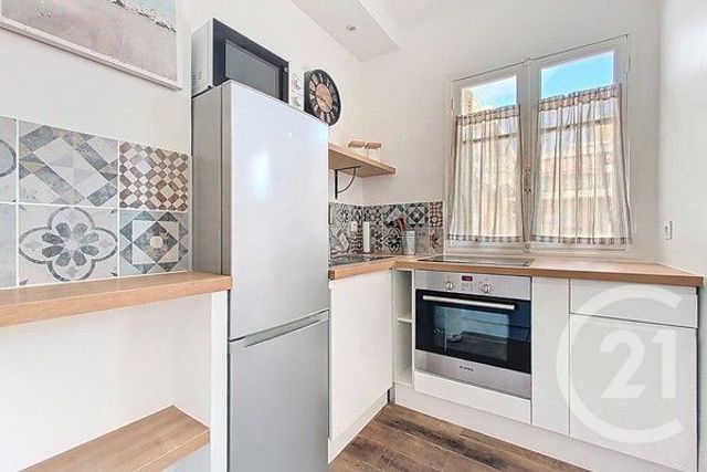 Appartement F1 &agrave; louer - 1 pi&egrave;ce - 25,57 m2 - Nice - 06 - PROVENCE-ALPES-COTE-D-AZUR