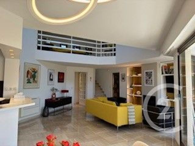 Appartement F3 &agrave; louer - 4 pi&egrave;ces - 111,03 m2 - Nice - 06 - PROVENCE-ALPES-COTE-D-AZUR