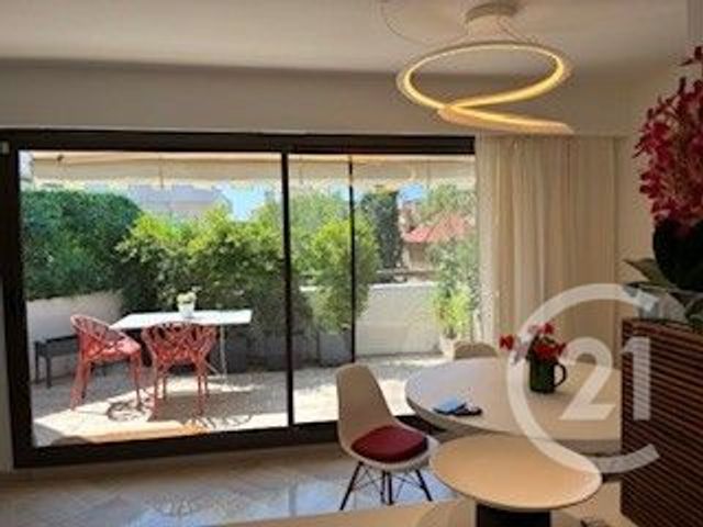 Appartement F3 &agrave; louer - 4 pi&egrave;ces - 111,03 m2 - Nice - 06 - PROVENCE-ALPES-COTE-D-AZUR