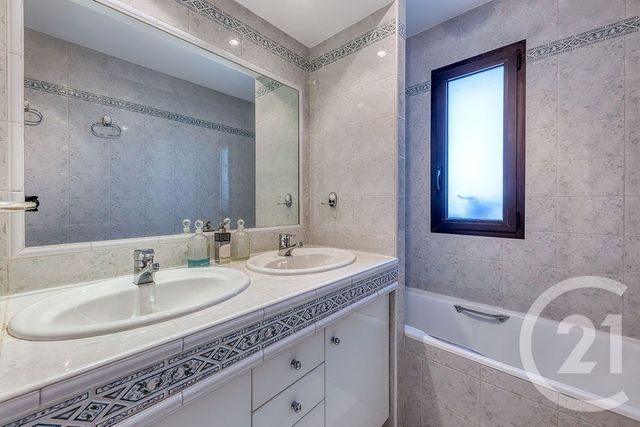 Appartement F3 &agrave; vendre - 3 pi&egrave;ces - 86 m2 - Nice - 06 - PROVENCE-ALPES-COTE-D-AZUR