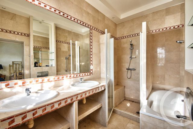 Appartement F3 &agrave; vendre - 3 pi&egrave;ces - 112,10 m2 - Nice - 06 - PROVENCE-ALPES-COTE-D-AZUR